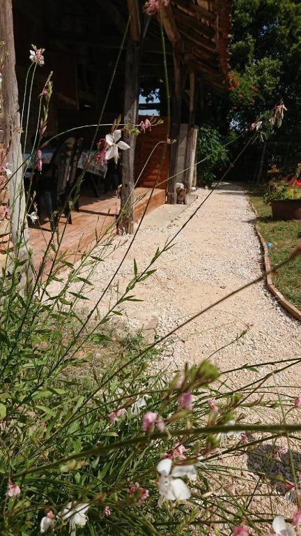 A La Poularde B&B Curciat-Dongalon Ruang foto